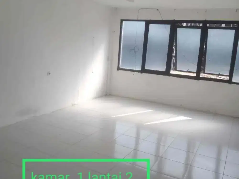 Ruko 3 lantai siap pakai strategis di Greenville Jakarta Barat