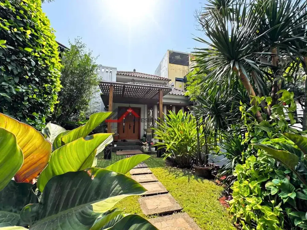 Rumah Bagus Bali Style Dalam Komplek Di Kemang Jakarta Selatan