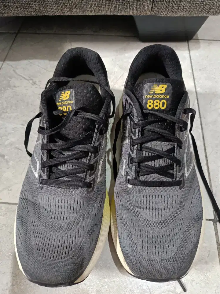 Sepatu Sneaker Running New Balance NB Men Fresh Foam X 880 Size 45