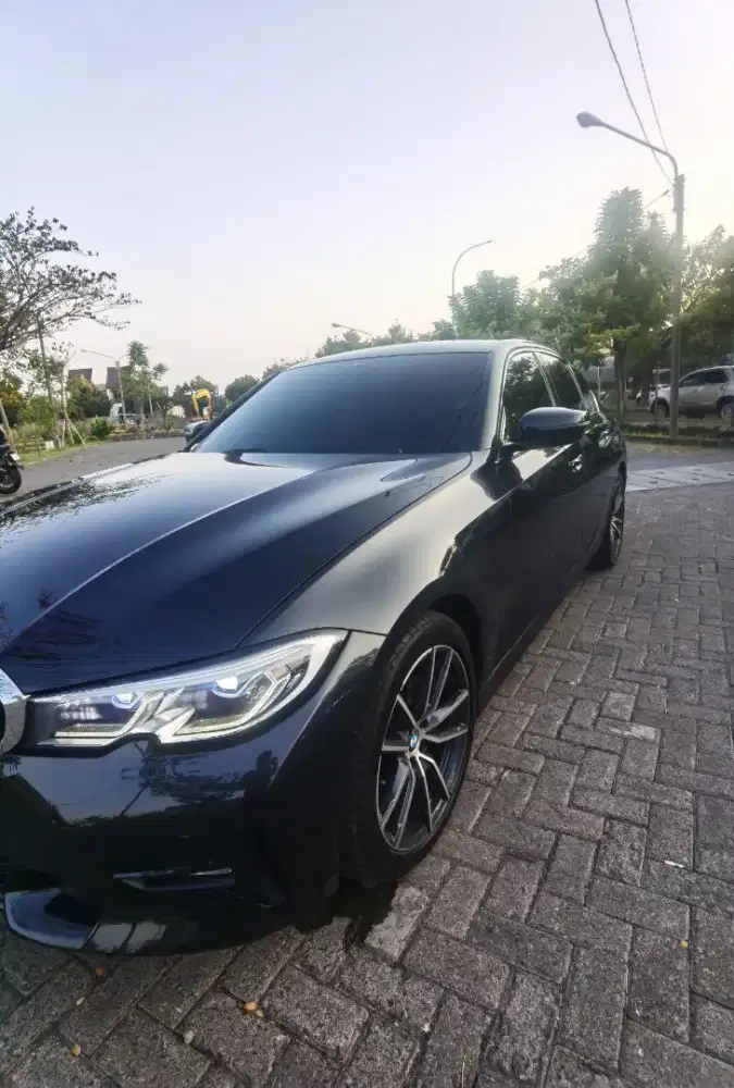 Bmw 320i sport 2021 low odometer