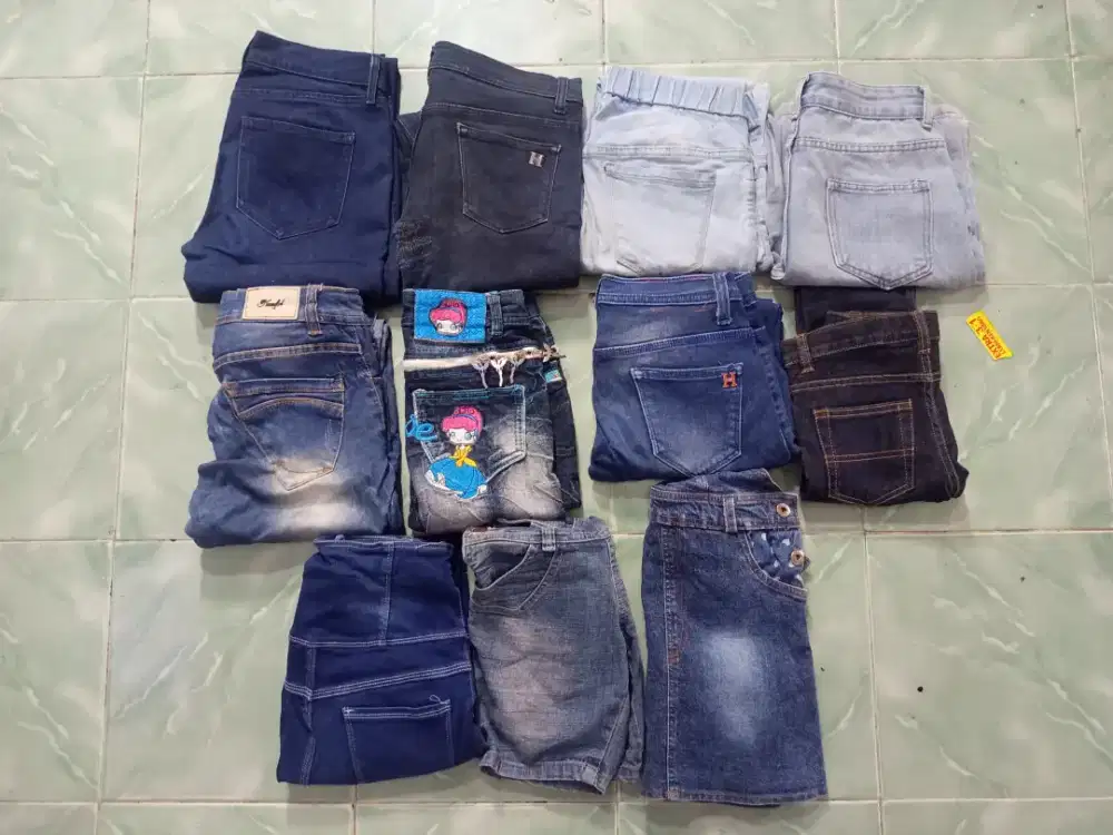 Celana jeans perempuan