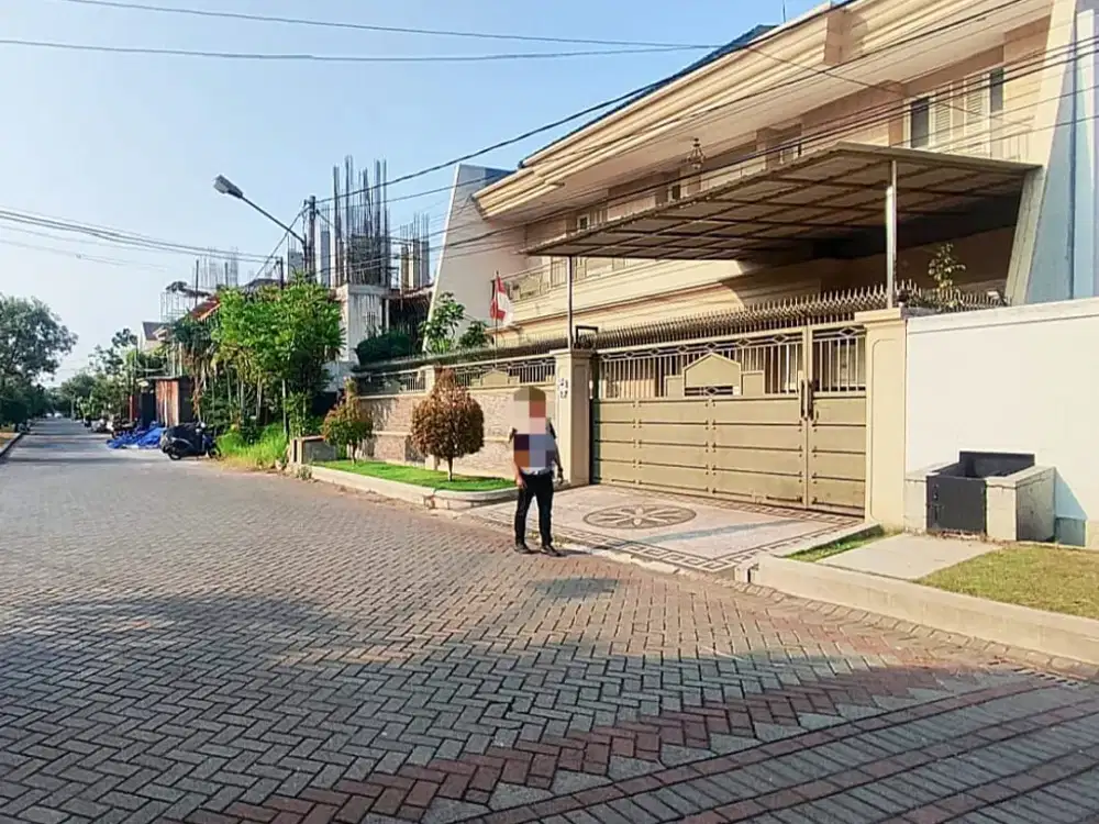 Rumah araya surabaya timur