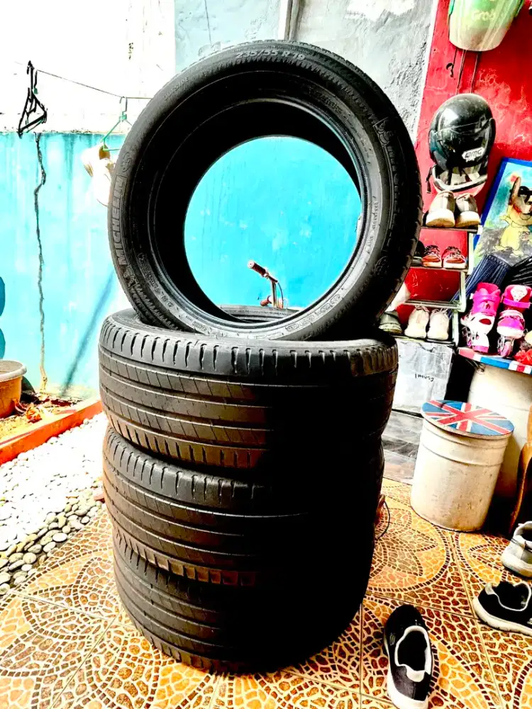 BAN BEKAS MASIH BAGUS