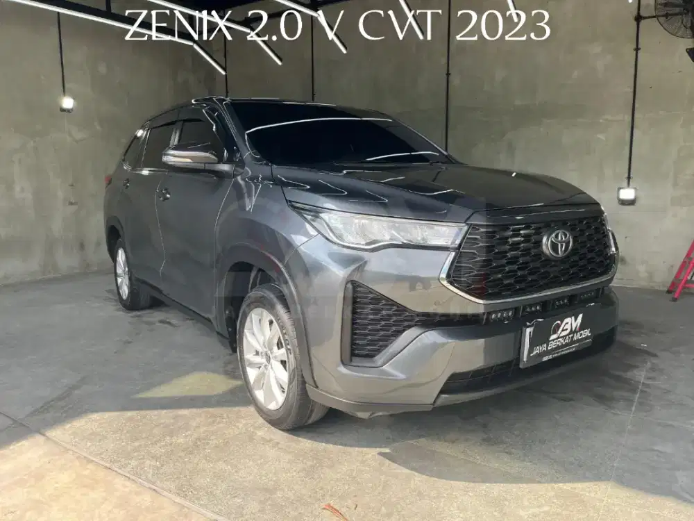 Toyota INNOVA ZENIX 2.0 V RSE CVT 2023
