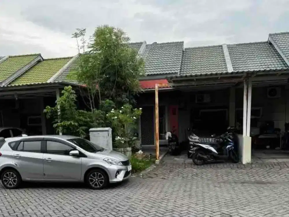 Disewakan! rumah sukolilo dian regency 2! 1 LT!