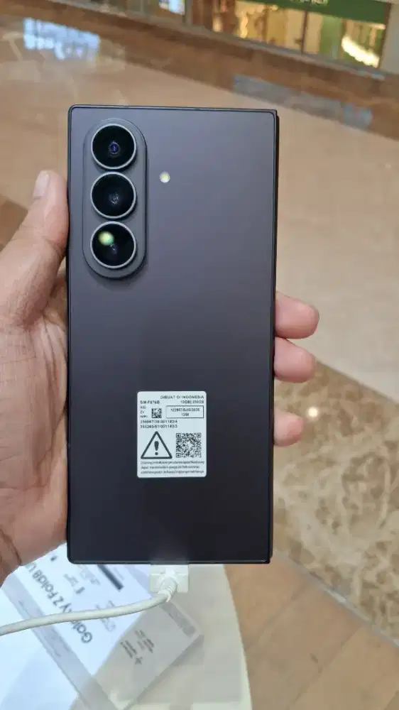 Samsung Galaxy ZFold8 Ultrq