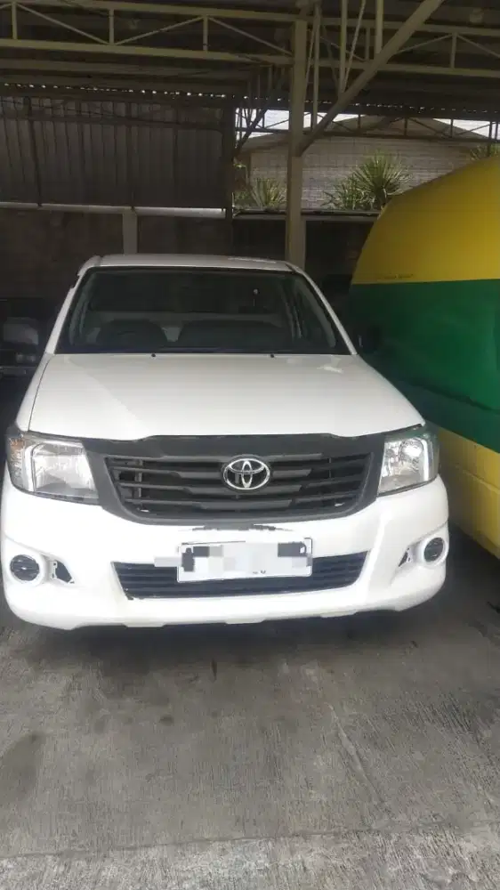 hilux pick-up 4 x 2 bensin 2008