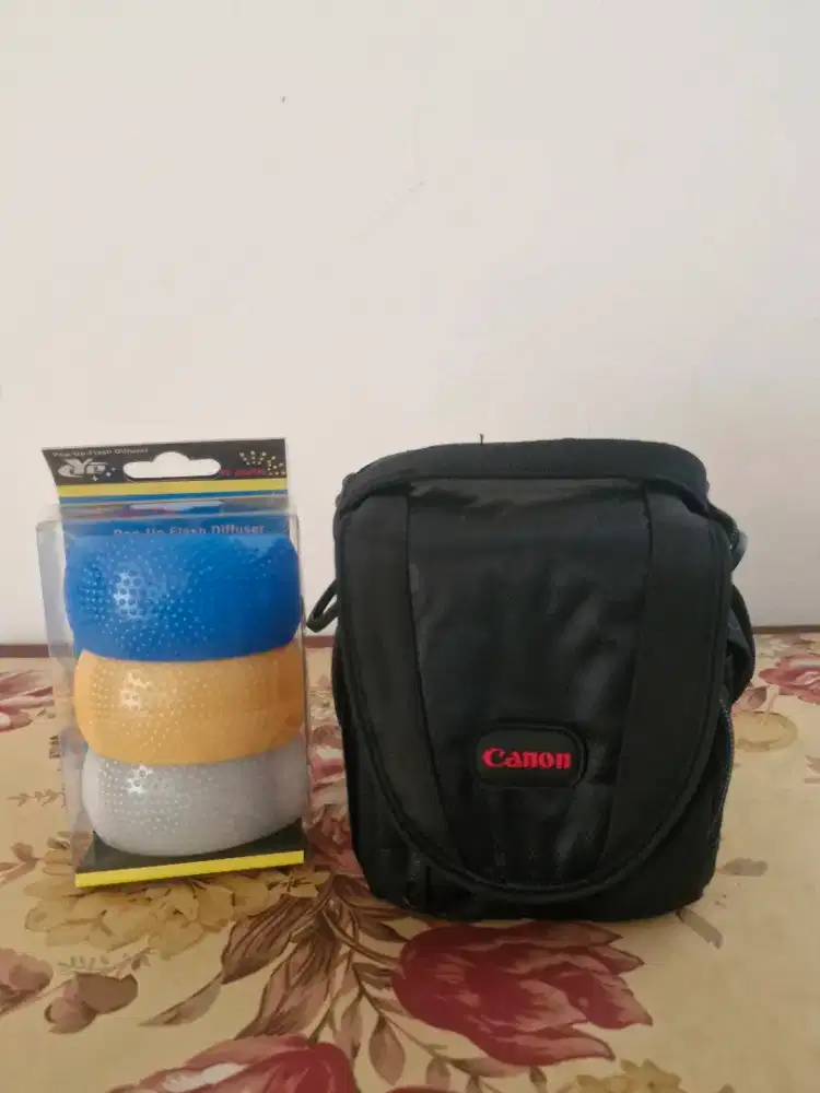 Tas camera kecil