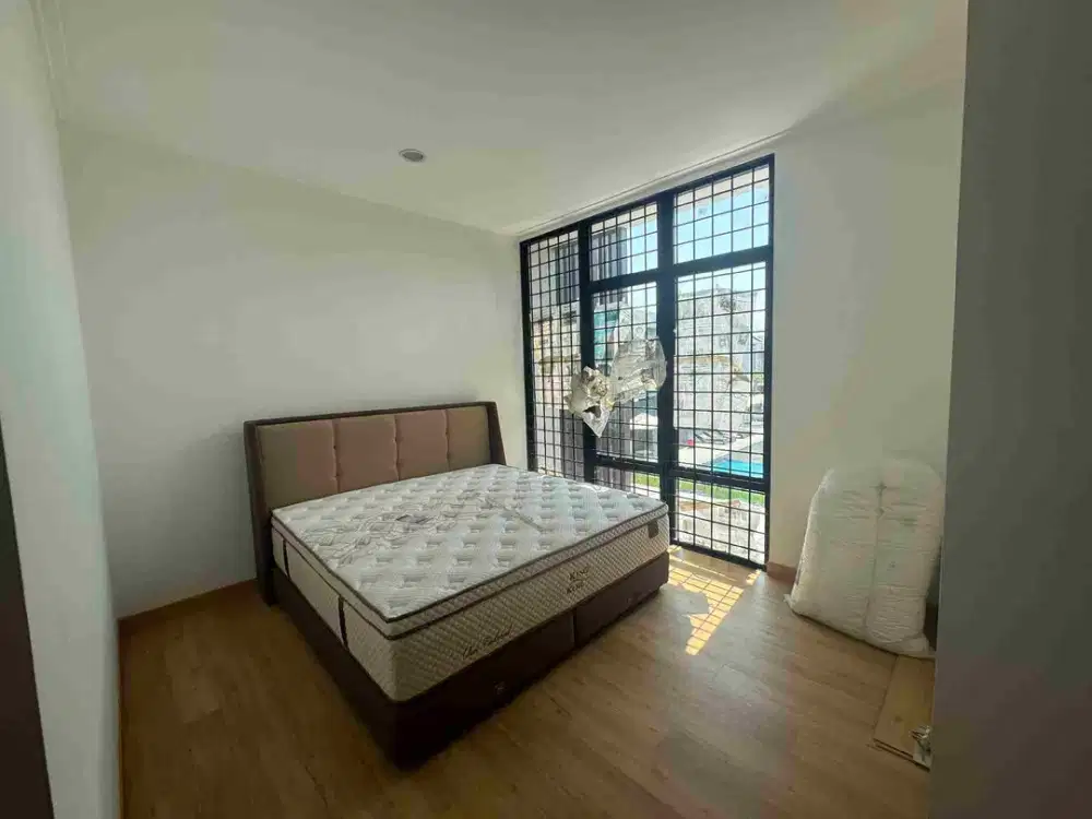 DISEWAKAN RUMAH DENVER FULL FURNISH SIAP HUNI PIK2