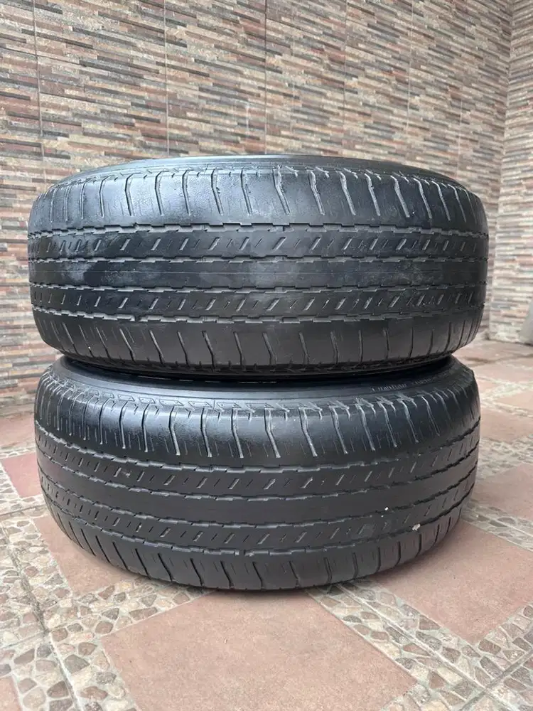 Ban Bridgestone Dueler H/T 684 265/60 R18 Kondisi 80% Layak pakai