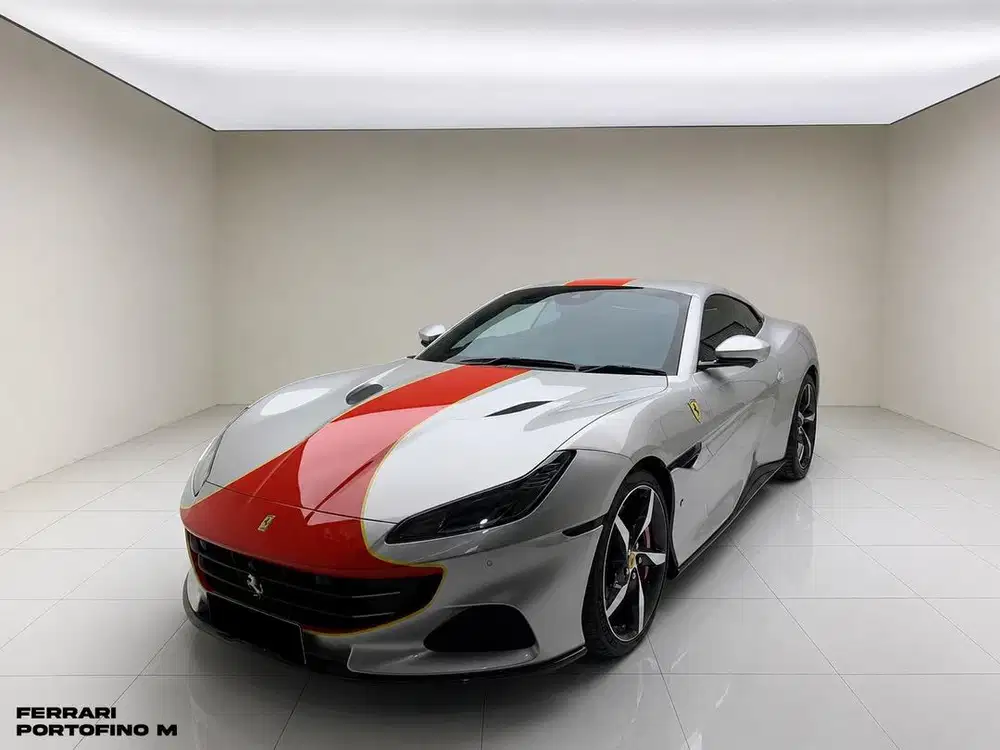FERRARI PORTOFINO M 2022 SILVER ON BLACK