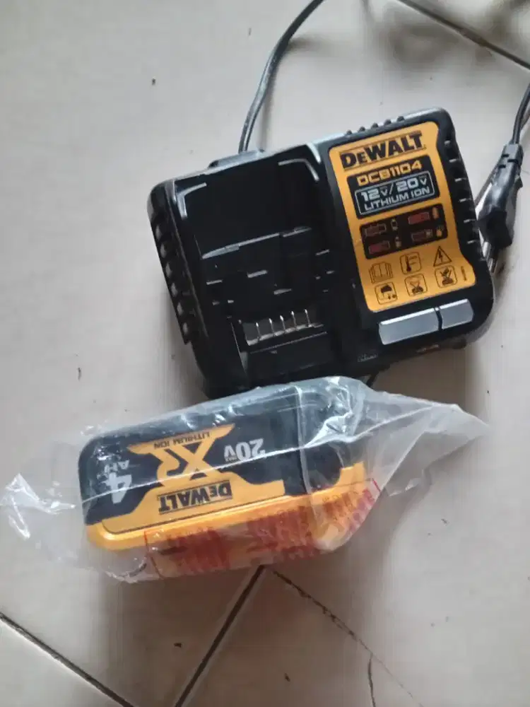 Impact driver dewalt 877