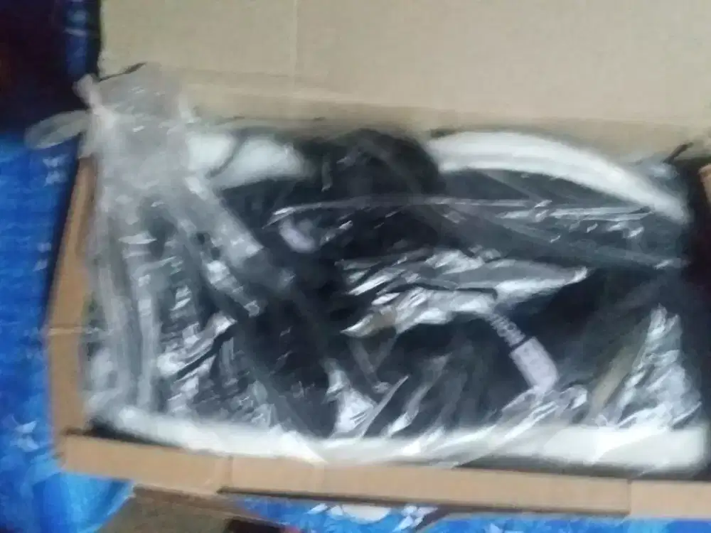 Di jual sepatu baru ukuran 41 harga nett