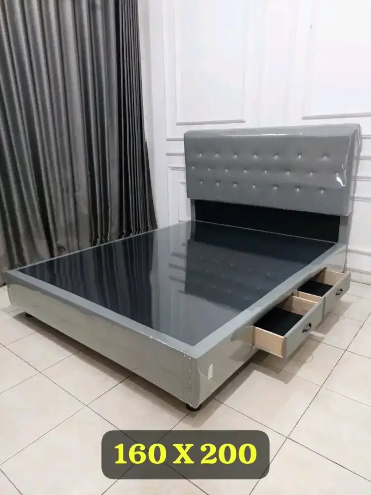 Dipan sandaran + laci ukran 160×200 cm