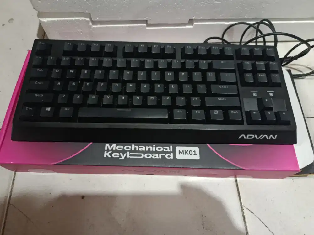 keyboard mechanical advan MK01 dan mouse fantech crypto vx7