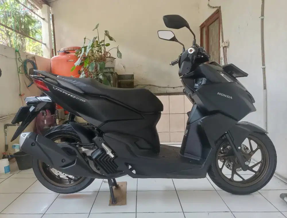 Honda vario 160 ABS tahun 2026 km 4000