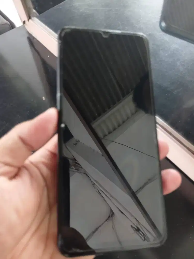 samsung m12 4/64 layar tompel