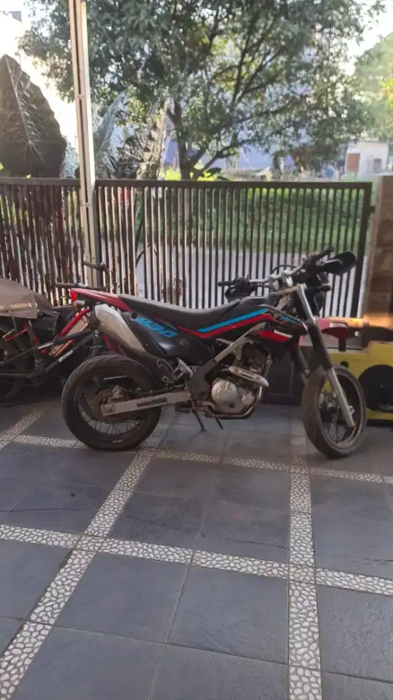 Kawasaki KLX230 (Tahun 2019)