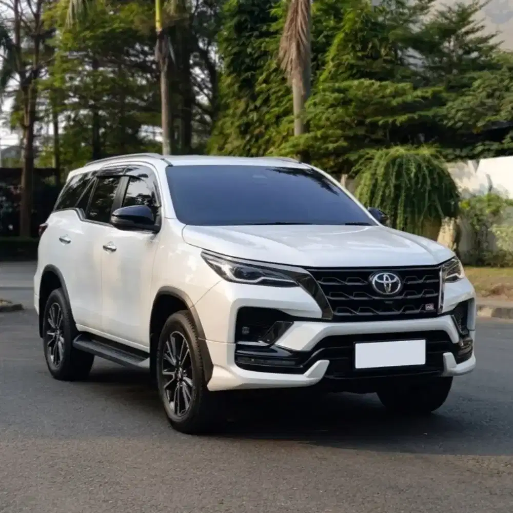 FORTUNER 2.4 GR AT 2021 FREE GARANSI MESIN TRANSMISI KREDIT DP MINIM