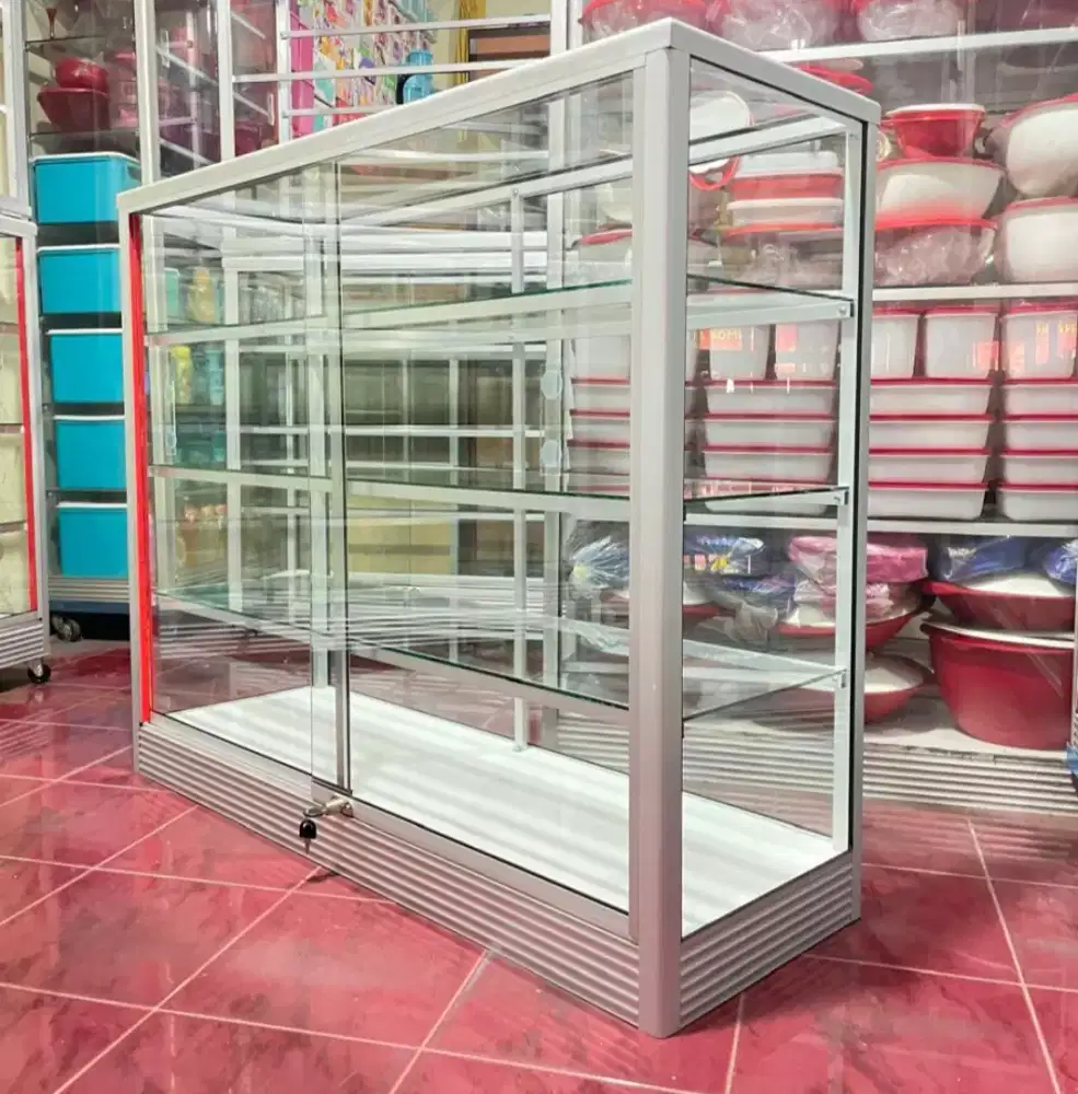 DiJual Etalase Perlengkapan Usaha Panjang 1,2Mx1M Kondisi Baru