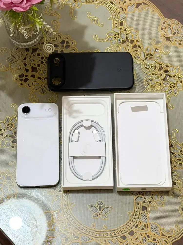 iPhone Air 256gb iBox baru 2 bulan NETT