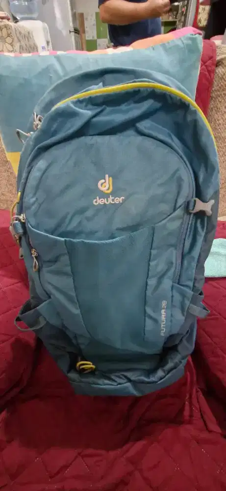 Tas Gunung Merk Deuter Futura 28