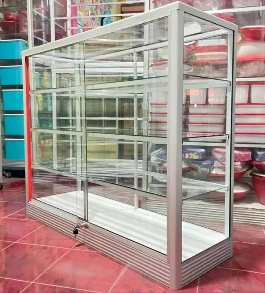 Etalase Kaca 1,2Mx1M Pake Pintu Geser