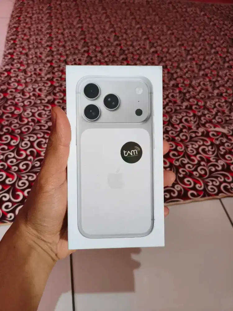iPhone 17 Pro 256 ibox Silver BNIB