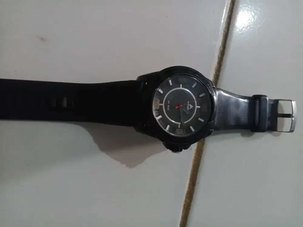 jam tangan eiger
