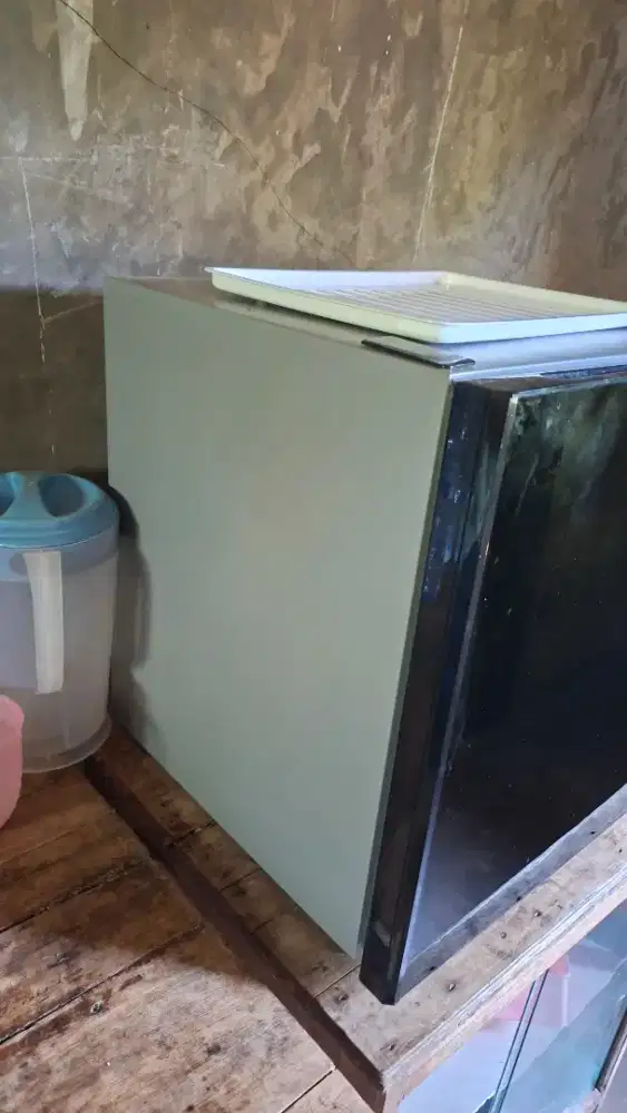 Kulkas mini polytron