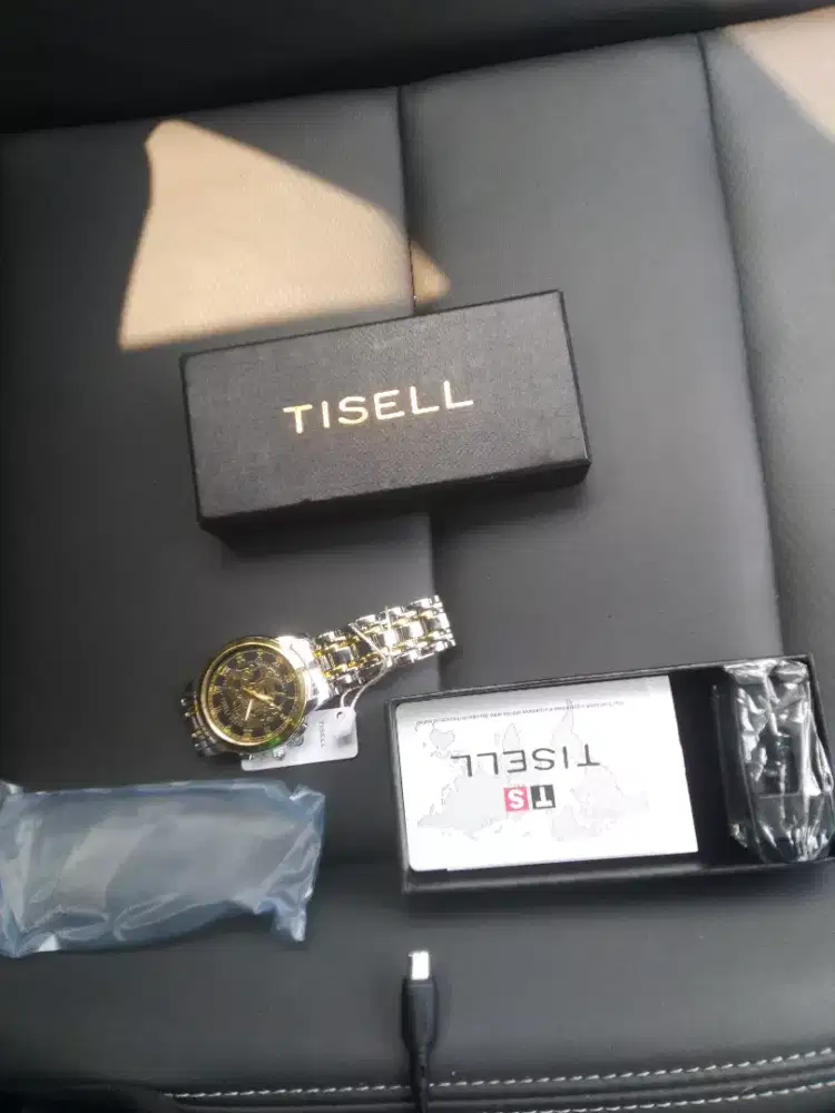 Jam tangan pria