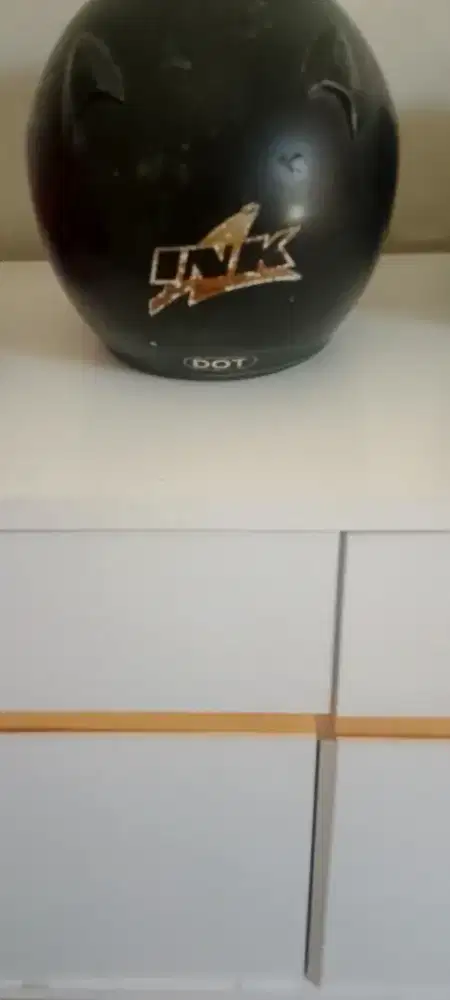 Helm INK bekas. Helm bekas pria. Helm bekas wanita