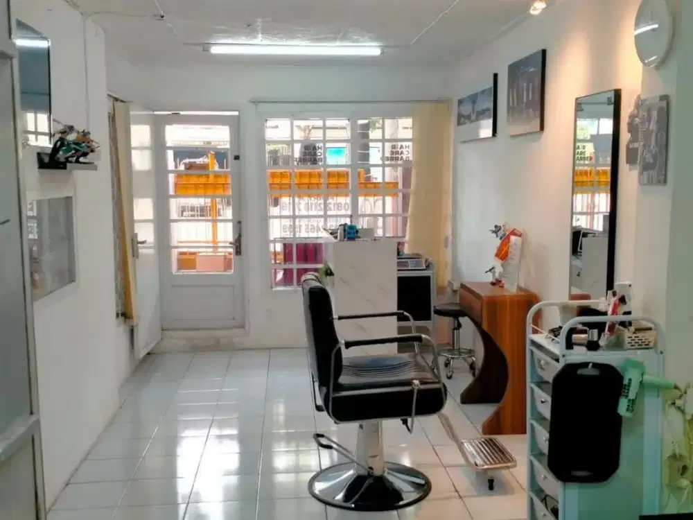 Dijual Rumah Cocok untuk Usaha di Mainroad Kopo Dekat RS Kiwari Bandung