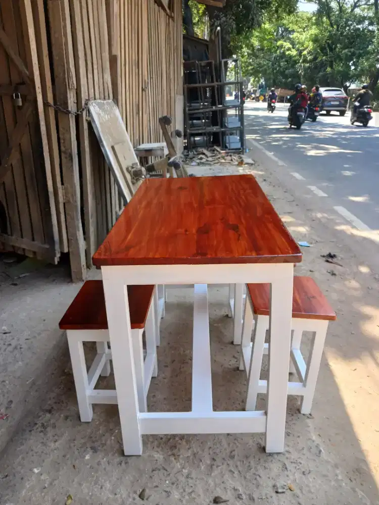 Meja kursi makan cafe