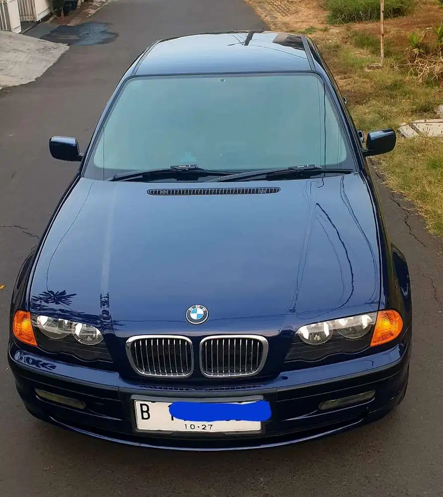 BMW 318i 2001 Bensin