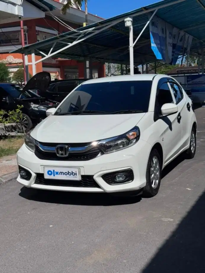 Honda Brio Satya 1.2 E Bensin MT 2023 Putih (ACW)