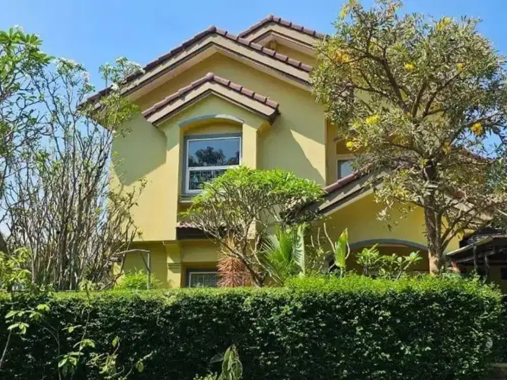 Rumah Terawat Siap Huni di Tubagus Ismail Dago Bandung