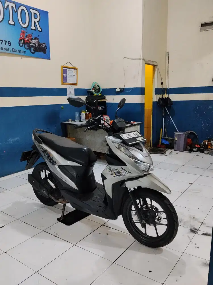FORSALE HONDA BEAT STREET 2023 SUPER MULUS