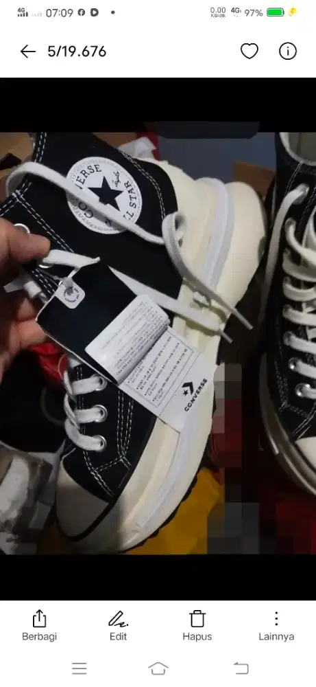Sepatu converse