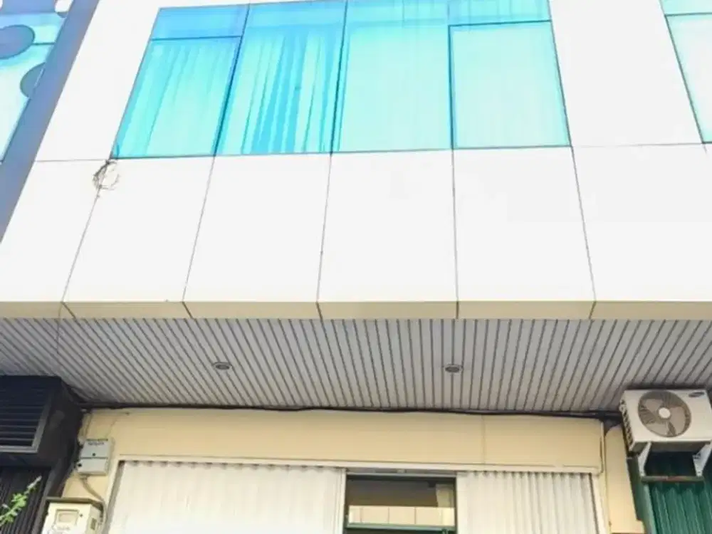 Ruko Bukit Gading Raya kelapa gading 4,5 lantai 4,7x16,5m, luas 76m, bisa masuk container, disewakan harga 165juta pertahun. masih nego