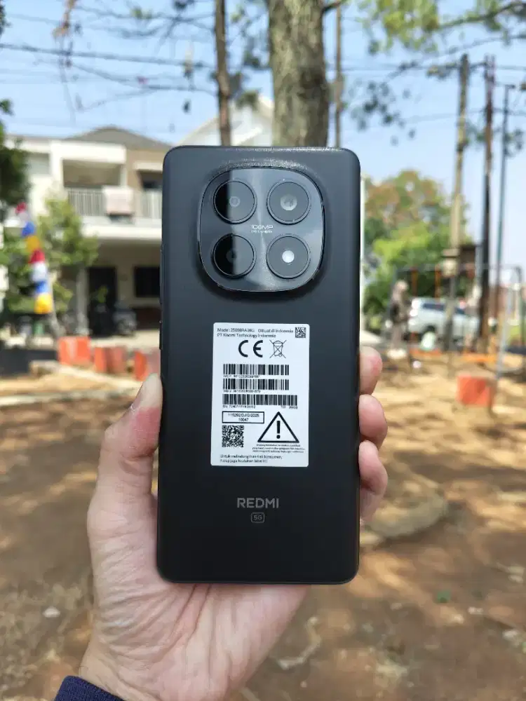 Redmi Note 15 5G RAM 8GB / ROM 256GB Garansi juni 2027 Resmi Batangan