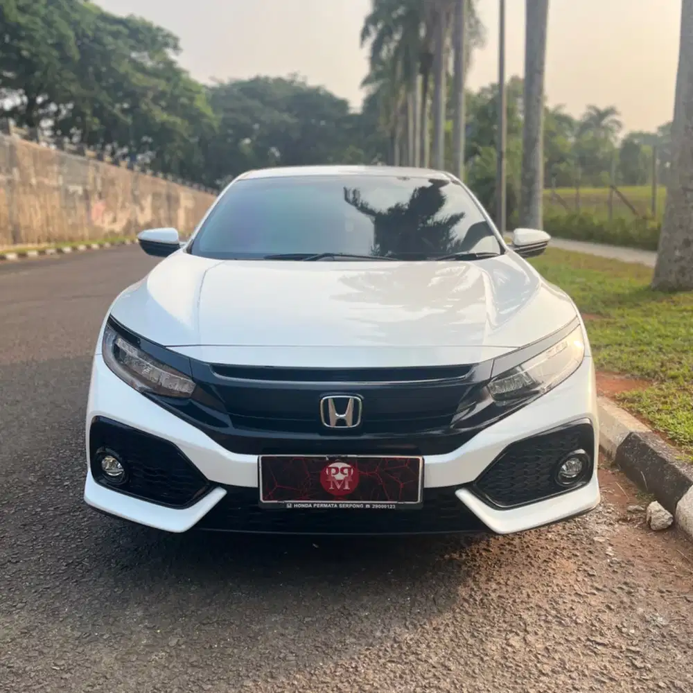 HONDA CIVIC 1.5 E HATCHBACK AT 2018 GOOD CONDITION