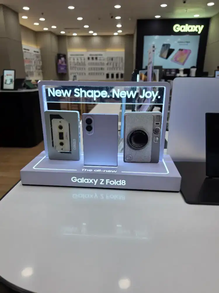 SAMSUNG GALAXY FOLD 8