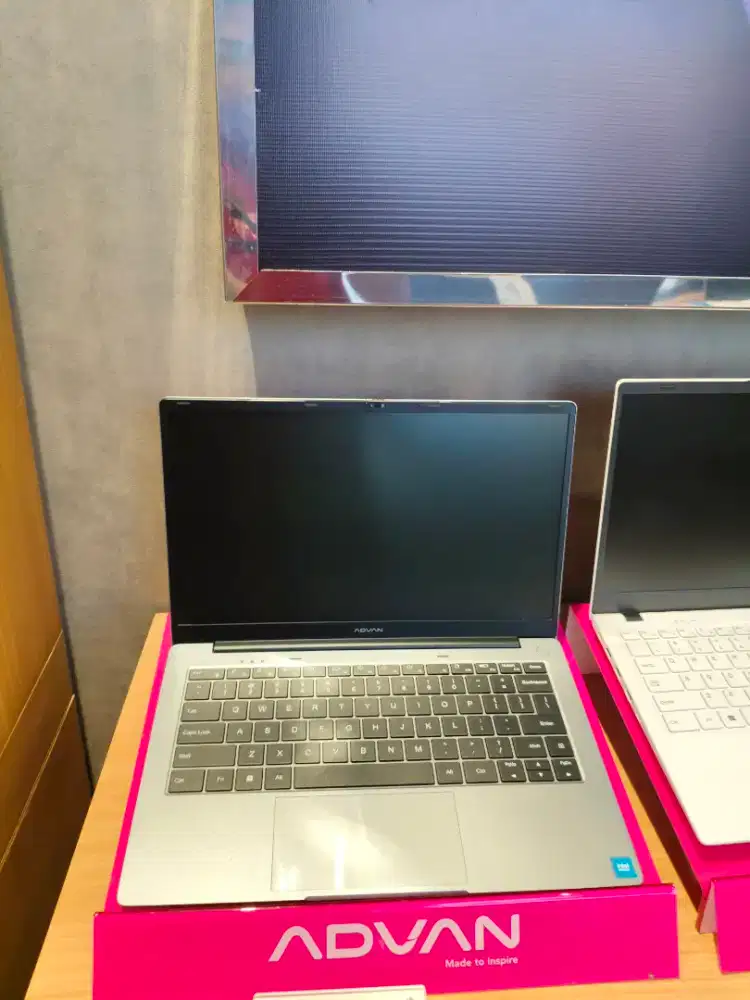 Laptop advan BISA KREDIT DP 0
