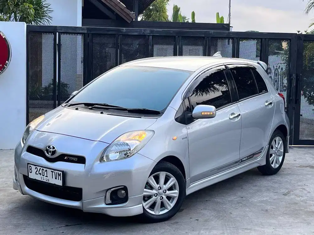 TOYOTA YARIS E MATIC 2012