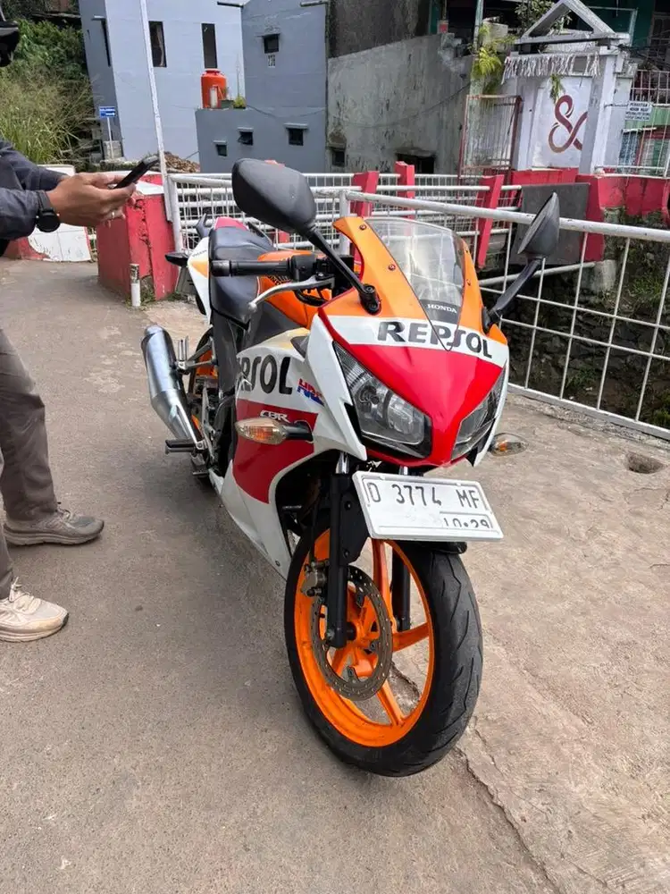 Sell CBR150 Repsol 2014 Lengkap