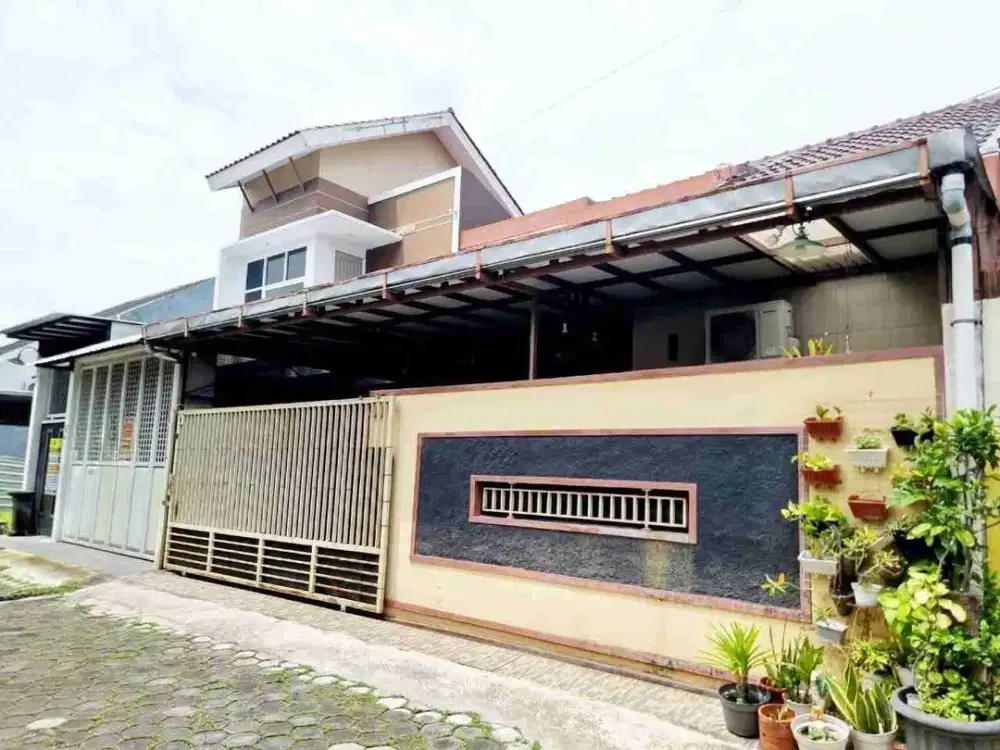 Rumah Bagus Luas Strategis di Cluster Gedongan