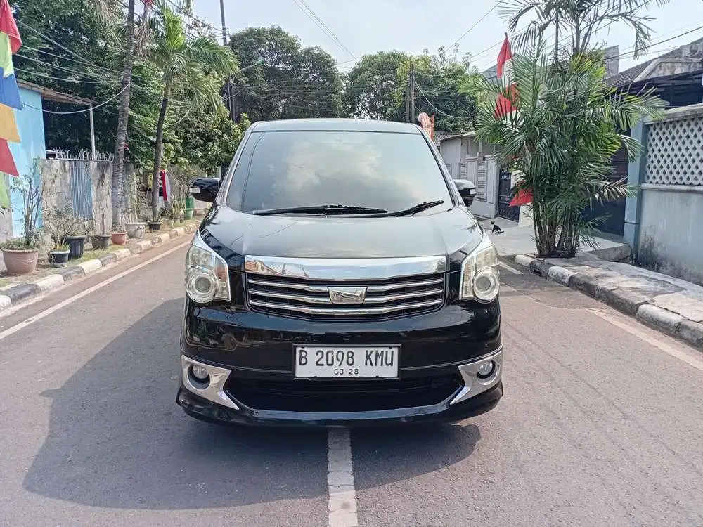 Toyota Nav1 2013 Bensin