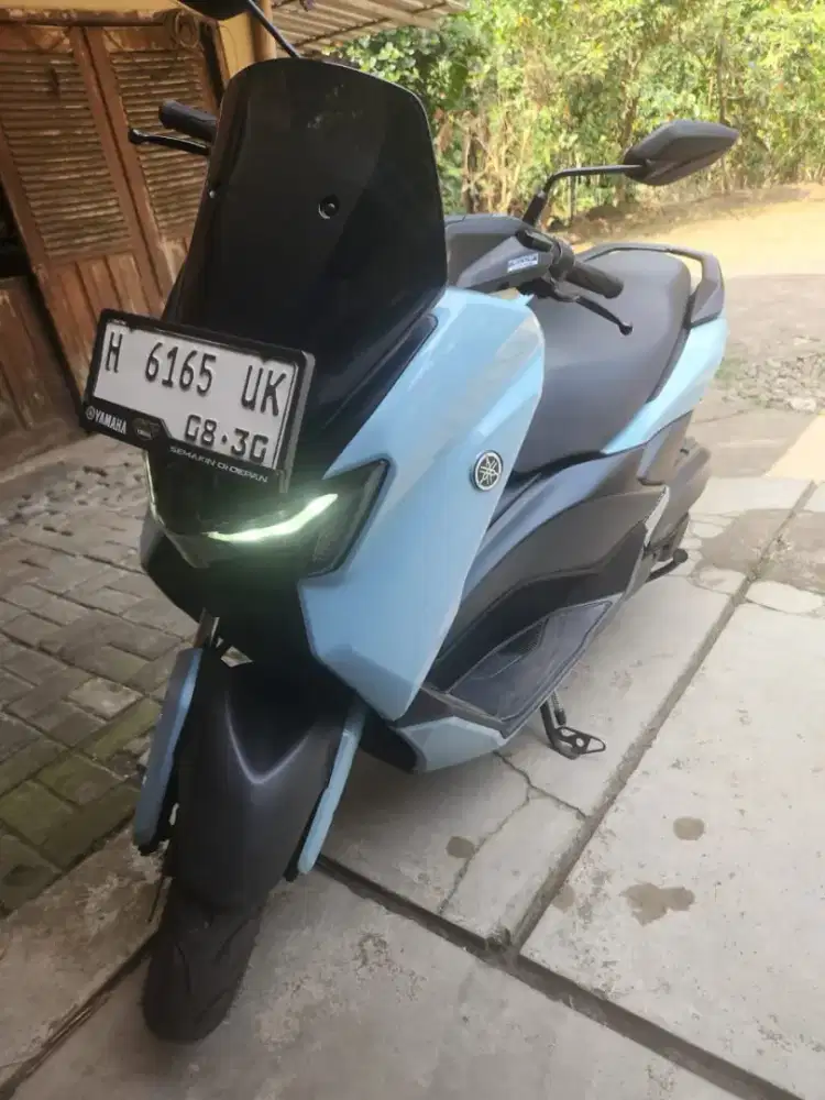 YAMAHA NMAX 155 2025 STANDAR - MATTE BLUE - Tahun STNK 08/30 Km 11rb
