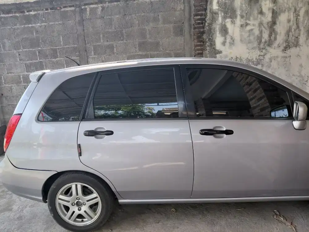 Jual mobil sendiri suzuki aerio 2003